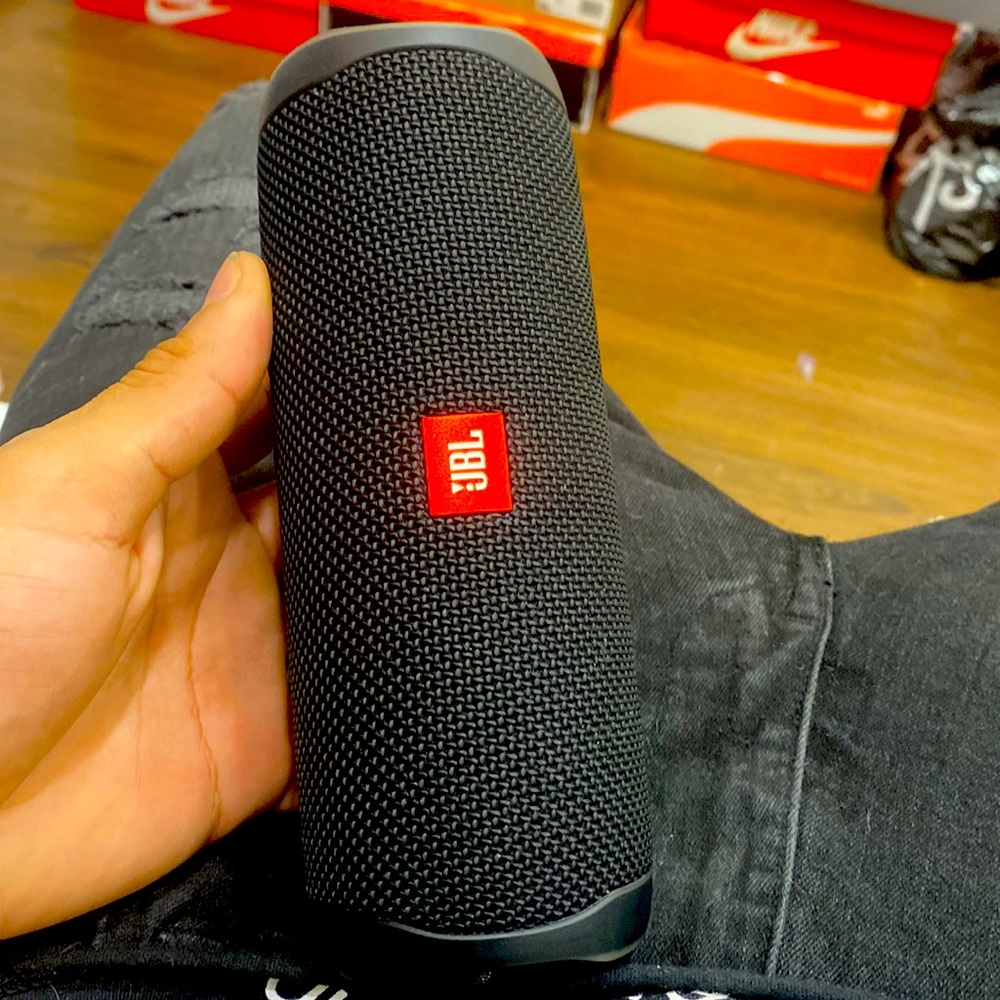 Jbl speaker brand new